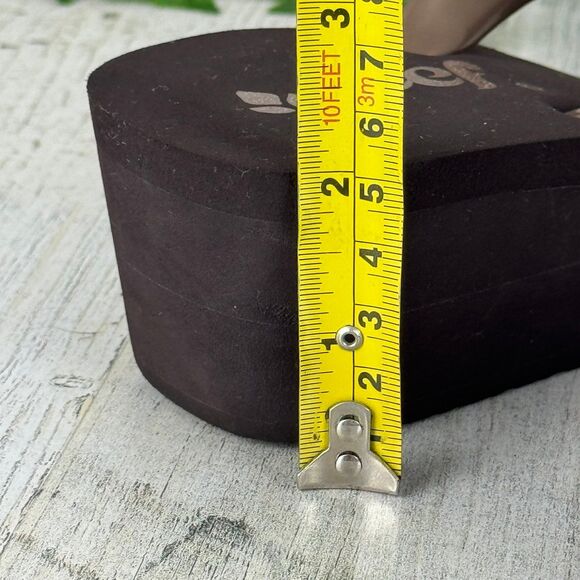 Reef Women's Mid Mist brown Sandal size 6 - Picture 8 of 8